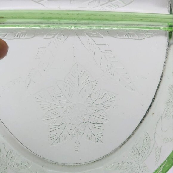 Vintage Jeannette Glass Floral Poinsettia Green Divided Oval Relish Dish Uranium - Picture 7 of 9